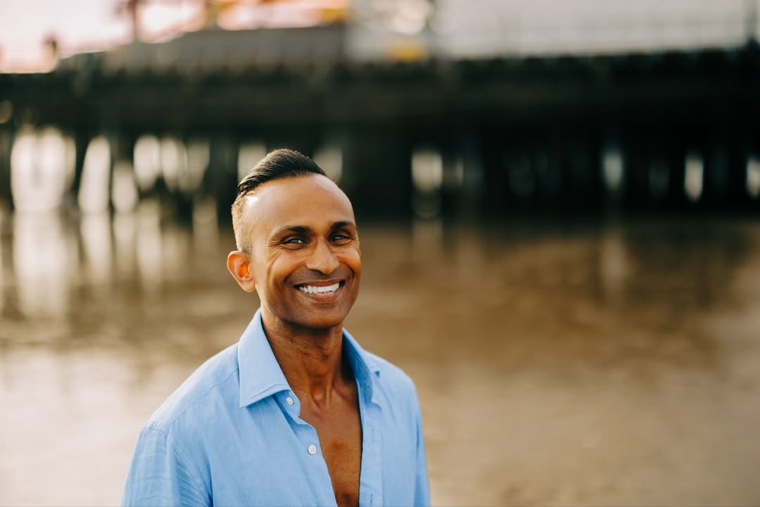 He built an AI version of himself.He found me on Reddit.We met in Santa Monica.Serendipity met s (1)